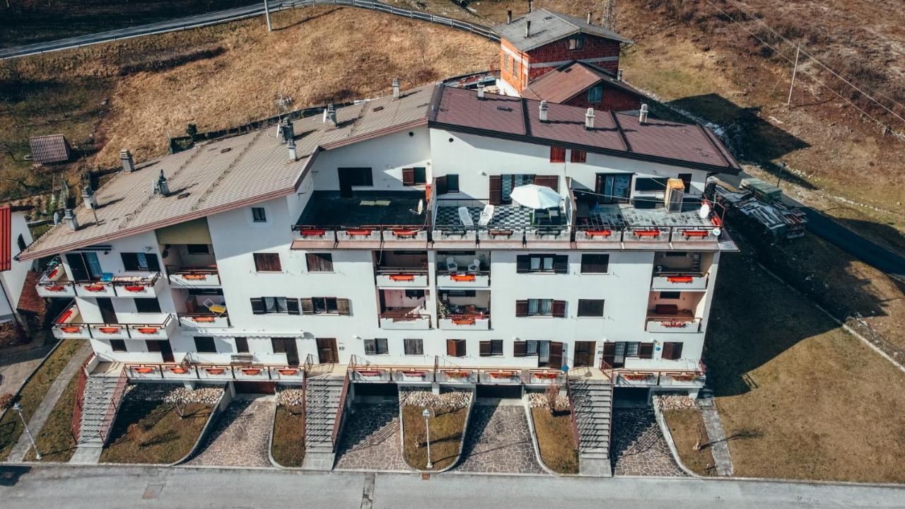 Appartamento Panoramico Sutrio Luaran gambar